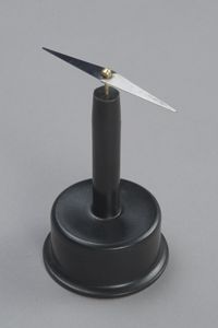 Magnetic Needle With Stand