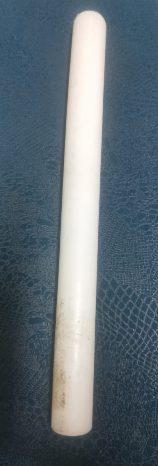 Plastic Rode Rounded Ends 30X1Cm